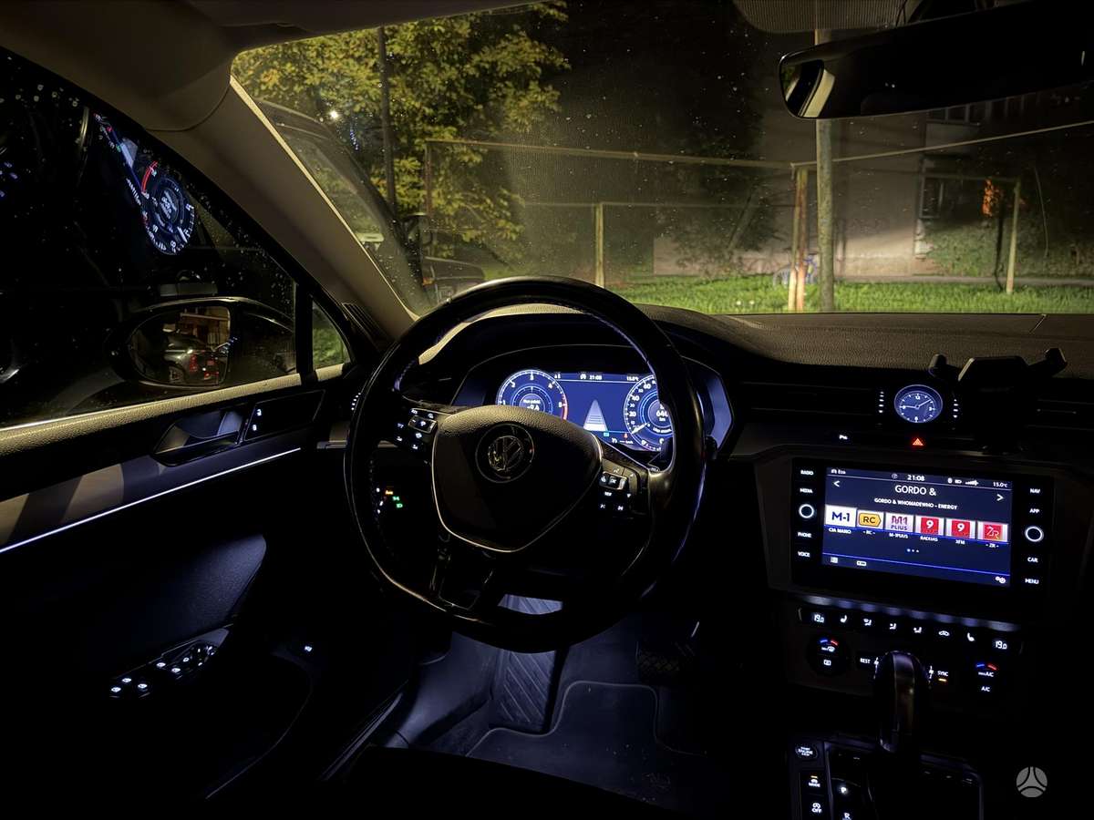 Volkswagen Passat, 2.0 l., Универсал