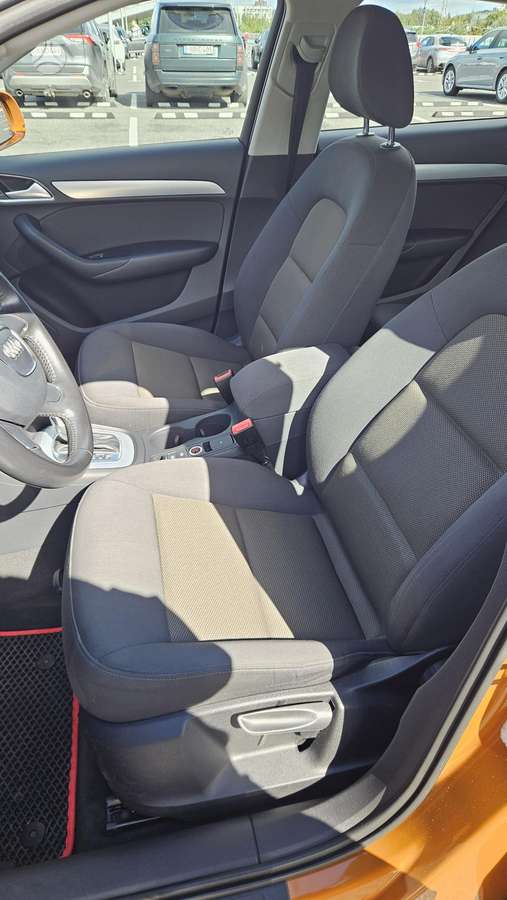 Audi Q3, 2.0 l., Внедорожник / Кроссовер