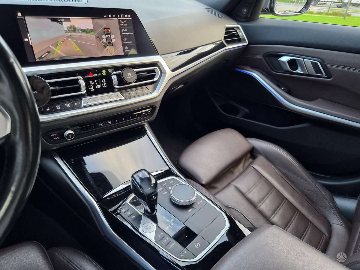 BMW 320, sedanas
