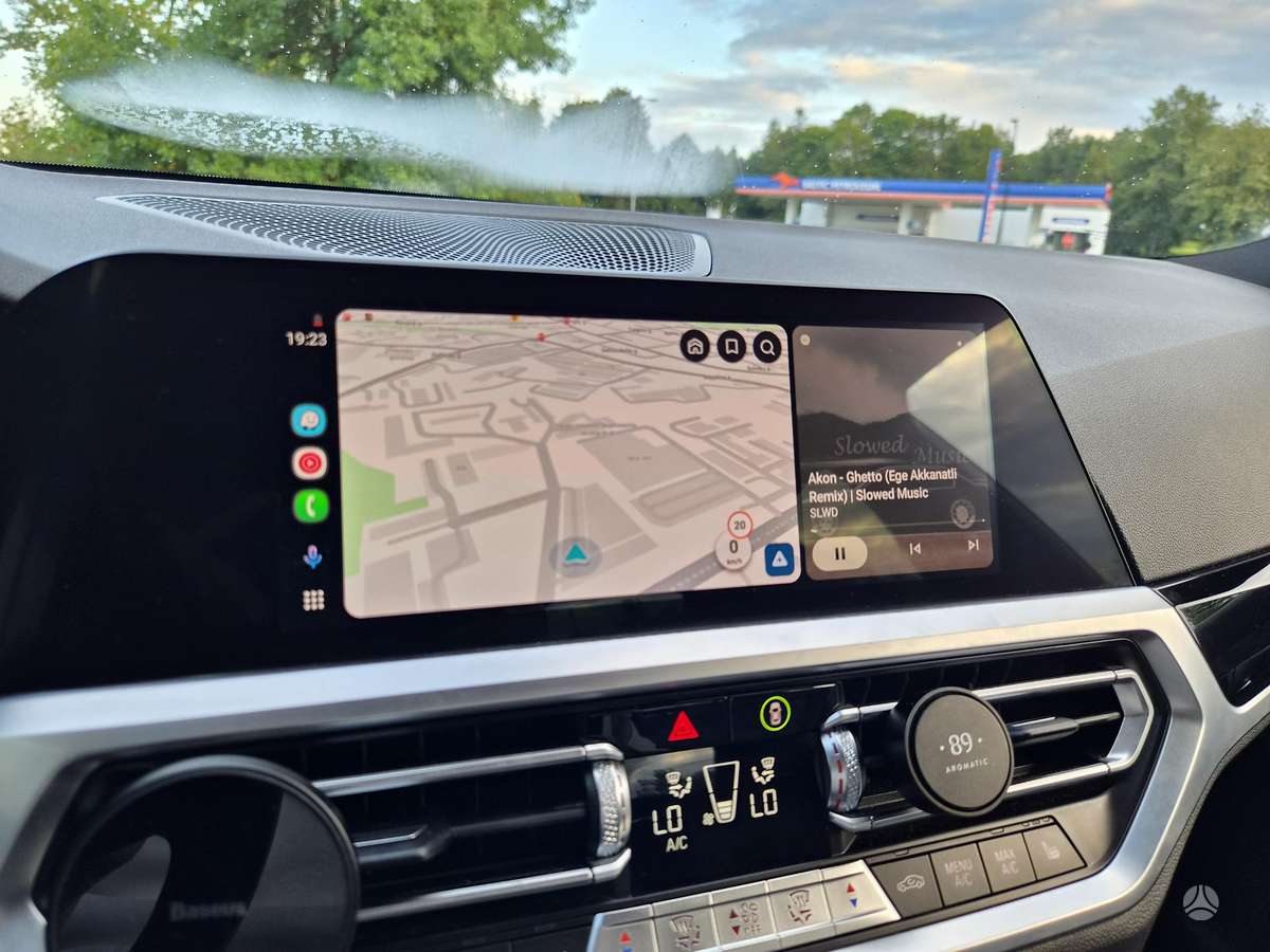 BMW 320, sedanas
