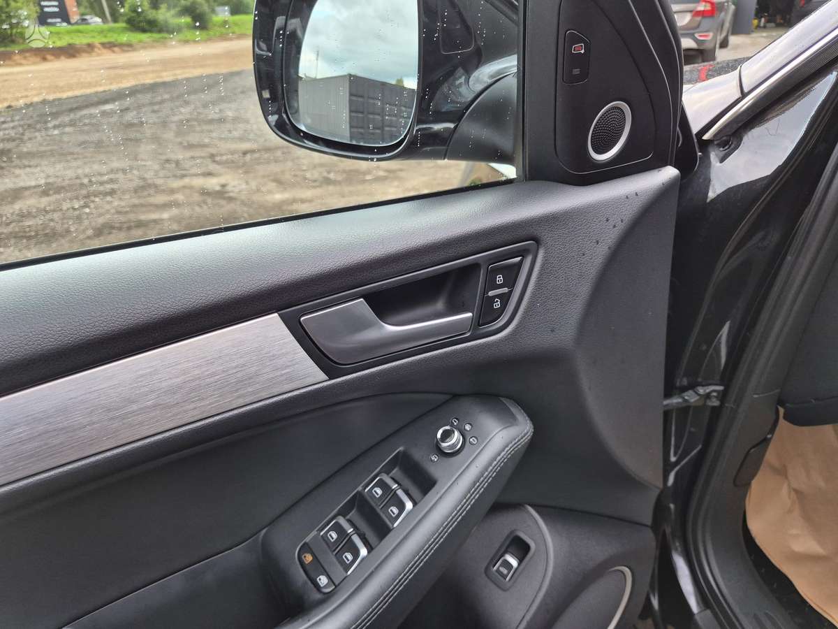 Audi SQ5, 3.0 l., off-road / crossover