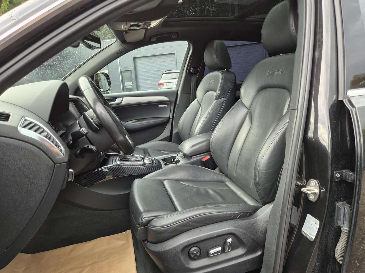 Audi SQ5, 3.0 l., off-road / crossover