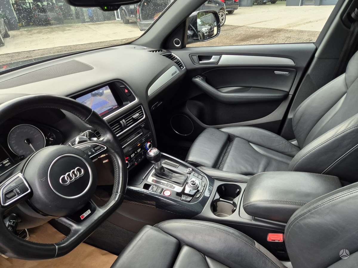Audi SQ5, 3.0 l., off-road / crossover