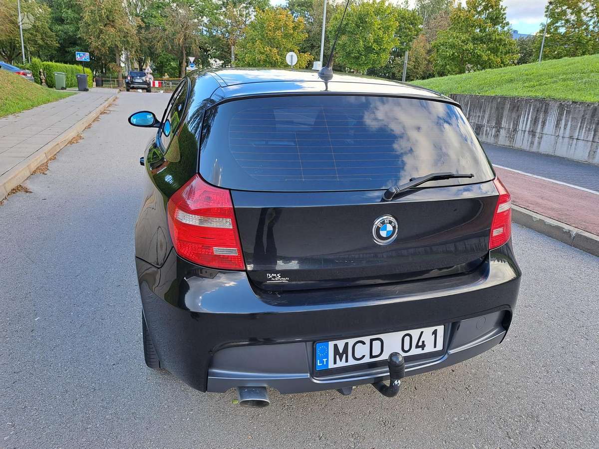 BMW 118, 2.0 l., hatchback