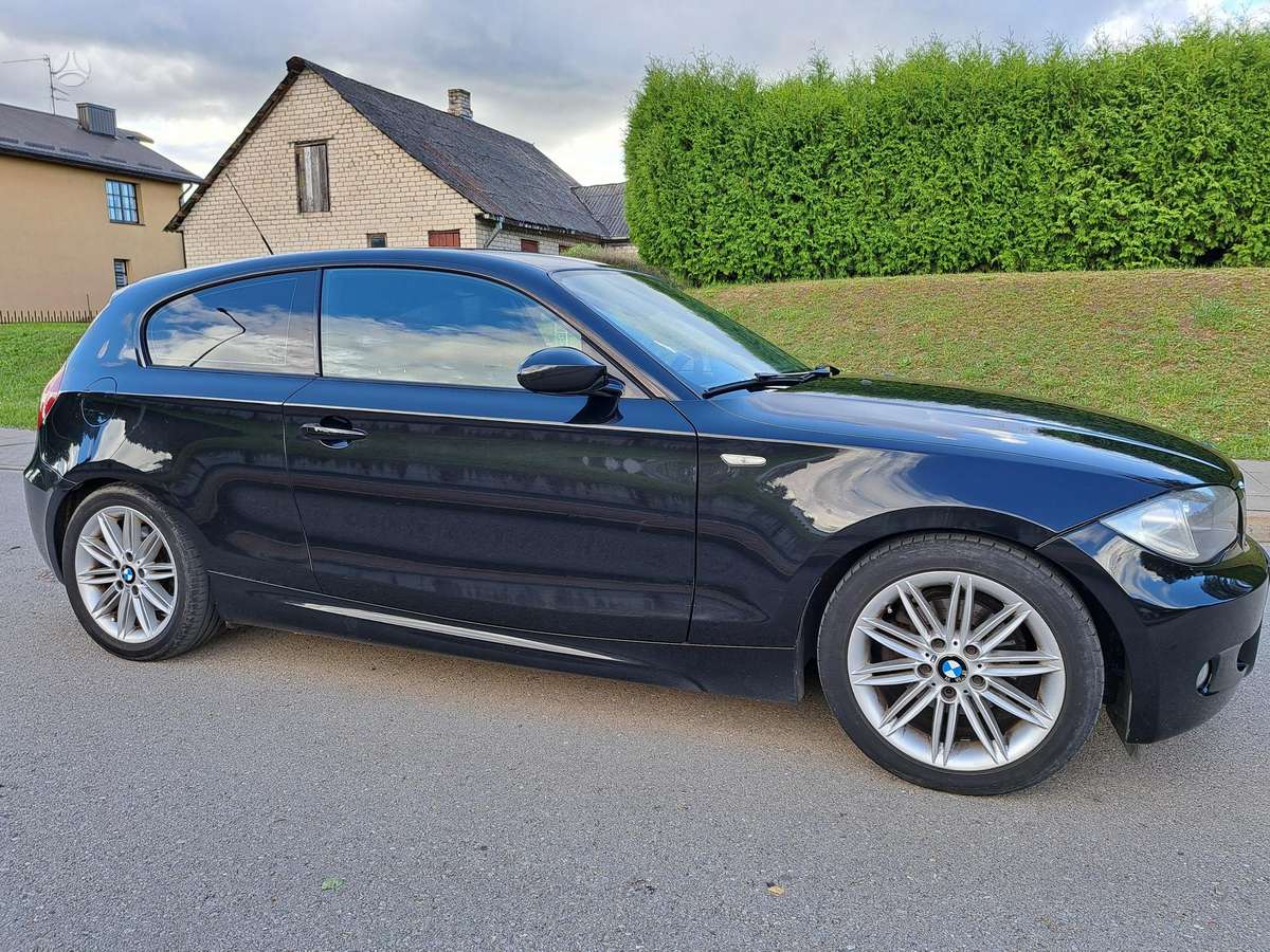BMW 118, 2.0 l., hatchback