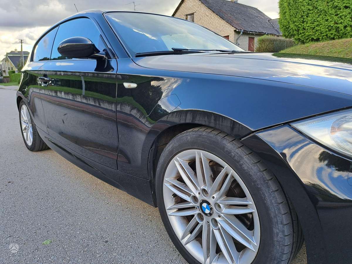BMW 118, 2.0 l., hatchback