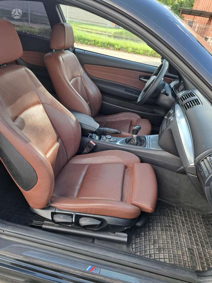 BMW 118, 2.0 l., hatchback