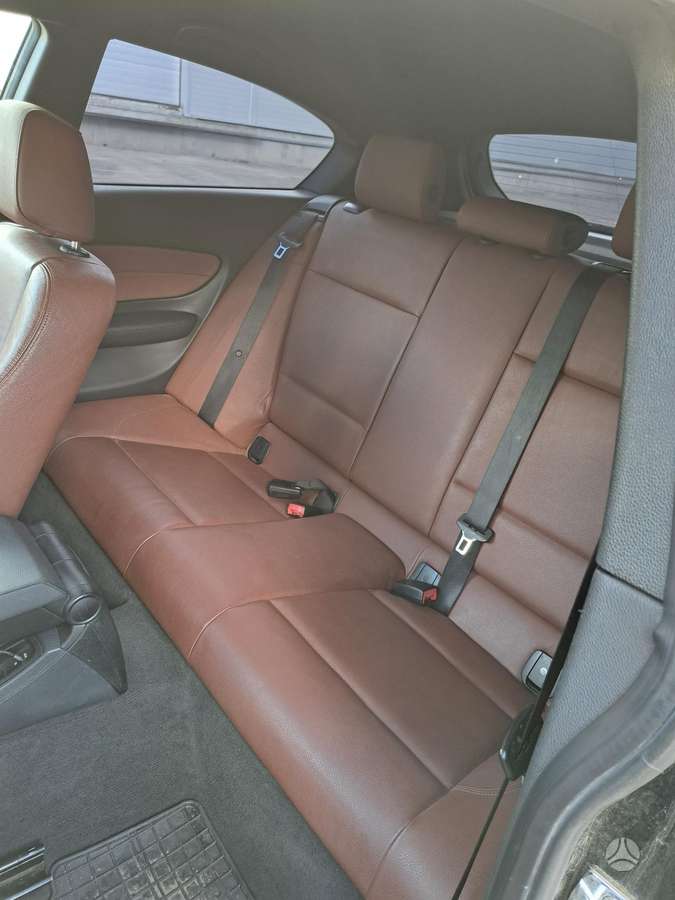 BMW 118, 2.0 l., hatchback