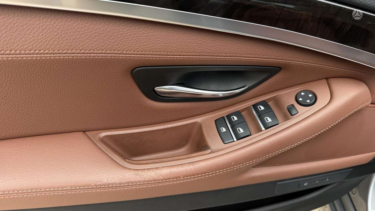 BMW 528, 2.0 l., Универсал