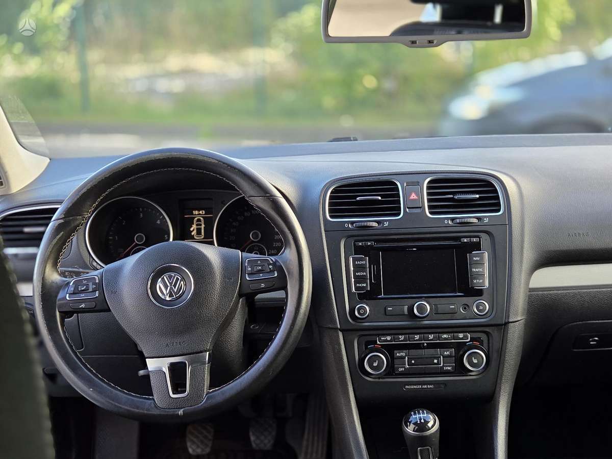 Volkswagen Golf, 1.6 l., Универсал