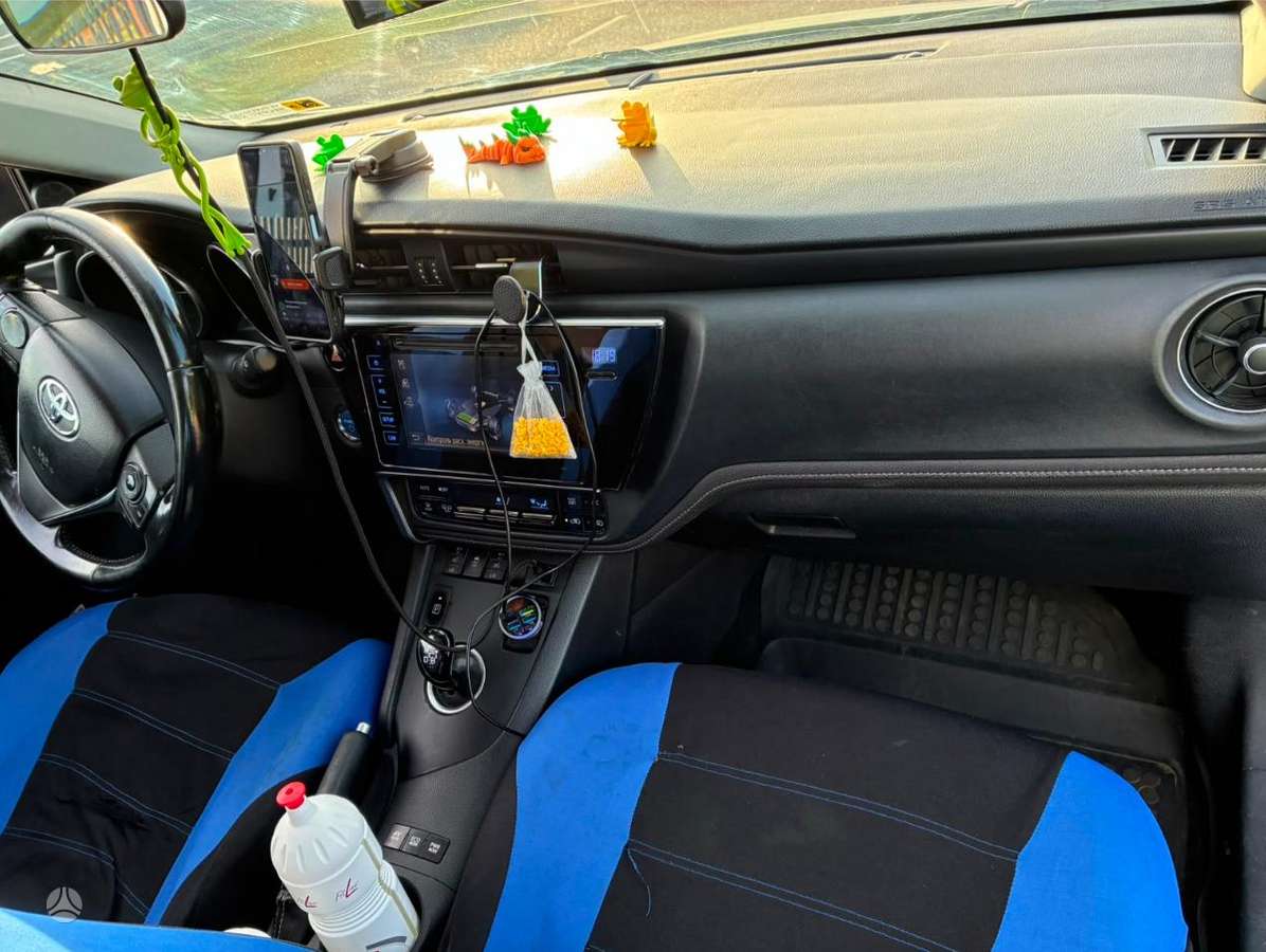 Toyota Auris - 3