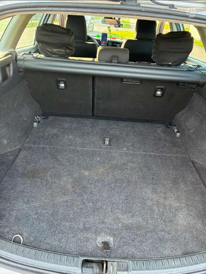 Toyota Auris - 4