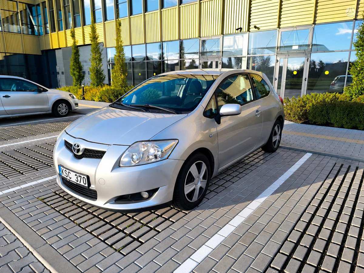 Toyota Auris, 2.0 l., Хэтчбек