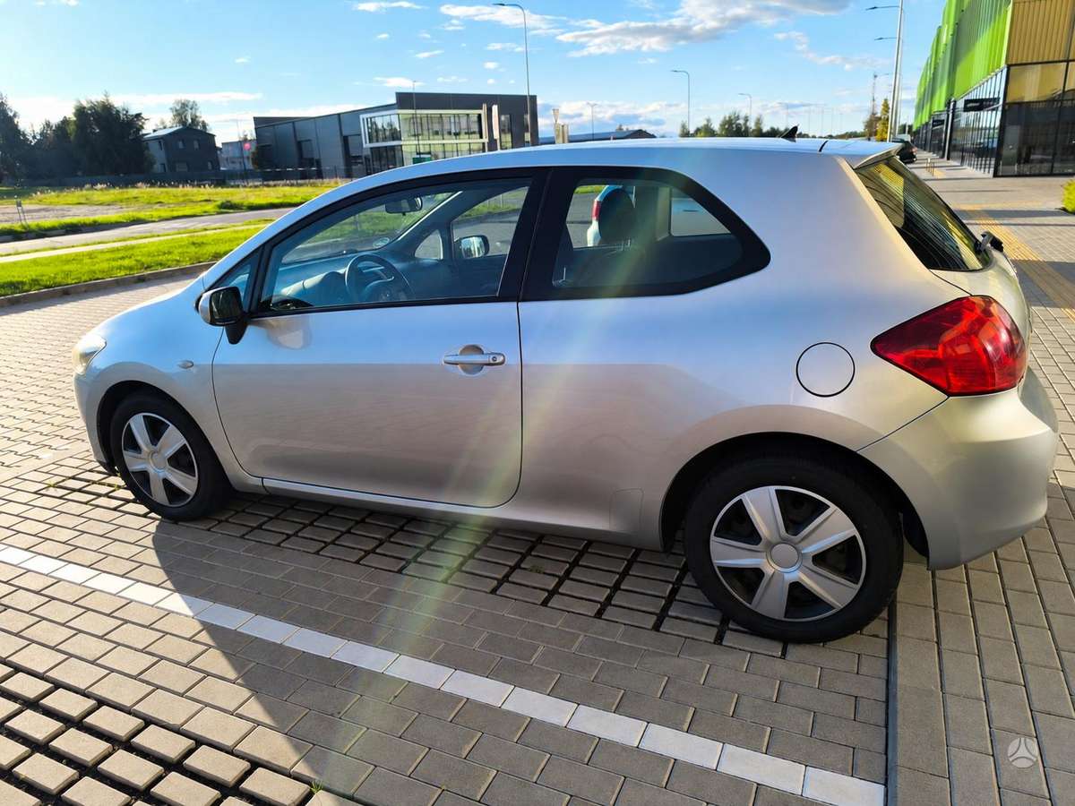 Toyota Auris, 2.0 l., Хэтчбек