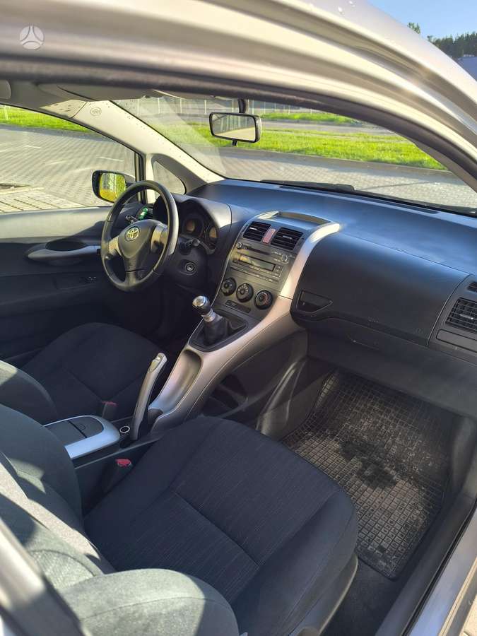 Toyota Auris, 2.0 l., Хэтчбек