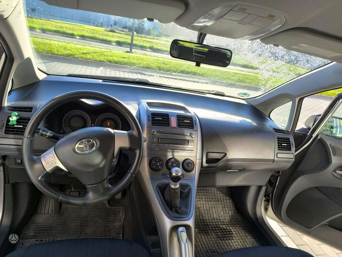 Toyota Auris - 8