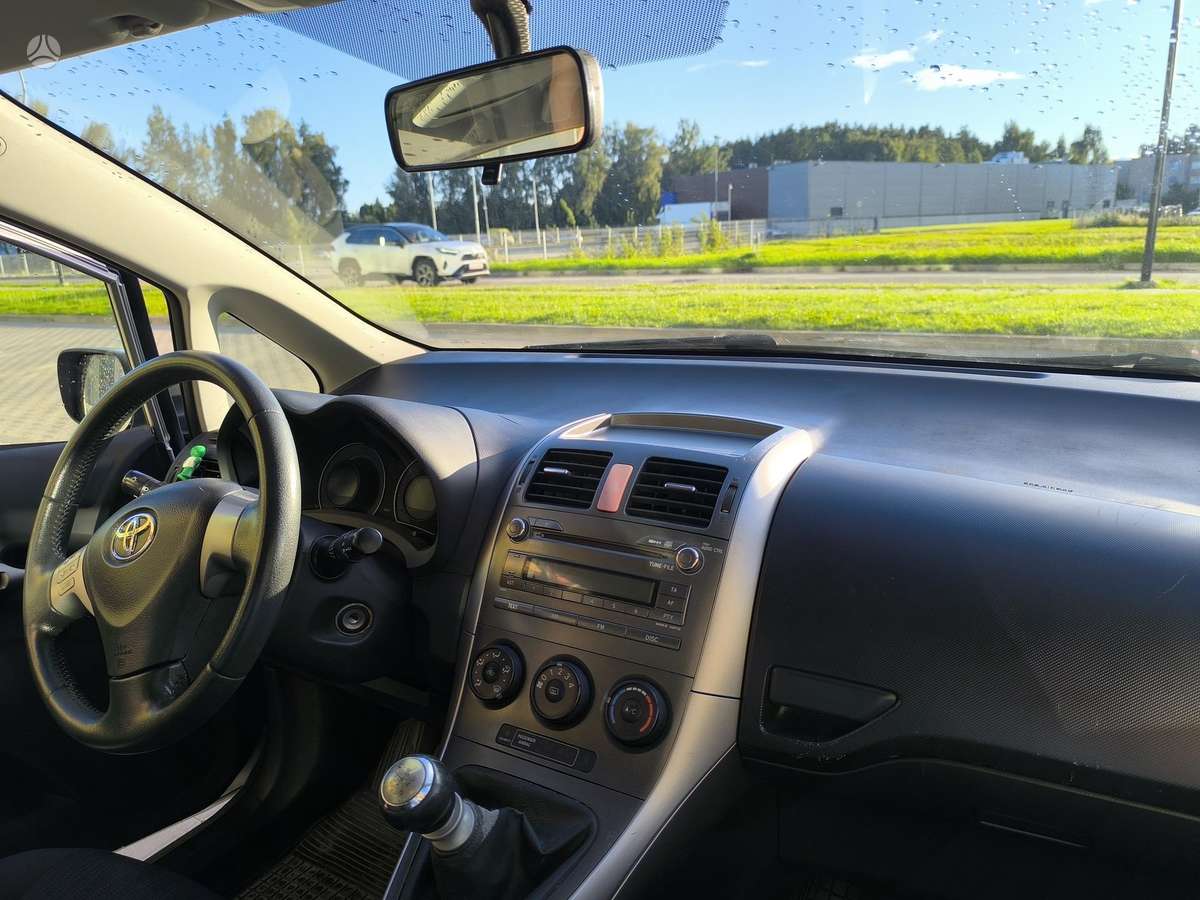 Toyota Auris - 7