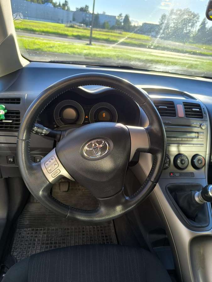 Toyota Auris, 2.0 l., Хэтчбек
