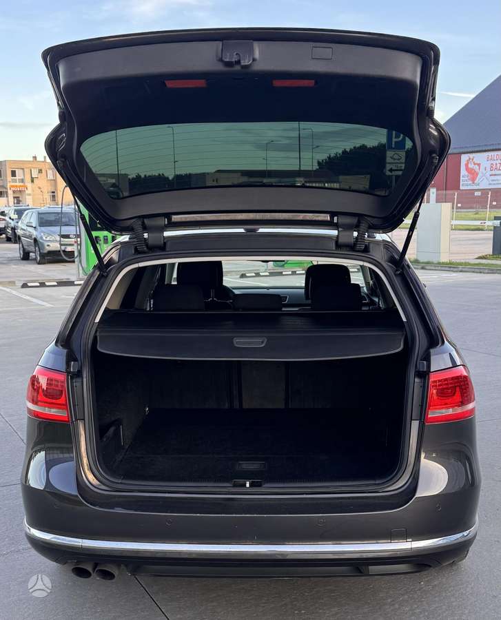 Volkswagen Passat, 2.0 l., Универсал