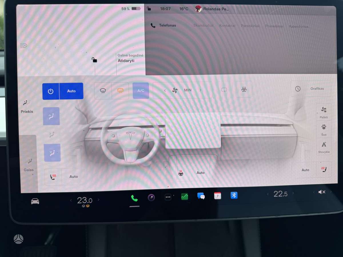 Tesla Model Y, 82 kWh, off-road / crossover