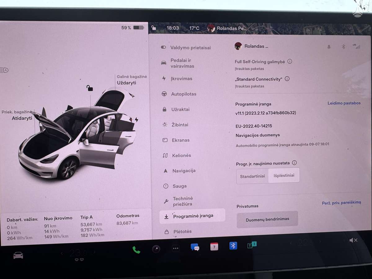 Tesla Model Y, 82 kWh, off-road / crossover