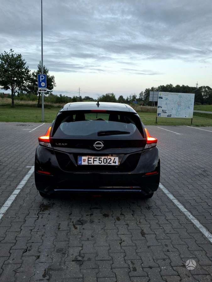 Nissan Leaf, 40 kWh, hatchback