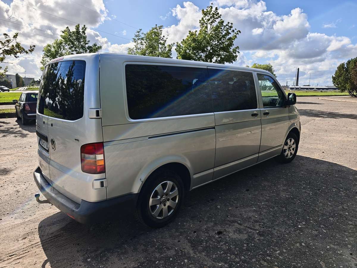 Volkswagen Transporter, cargo van