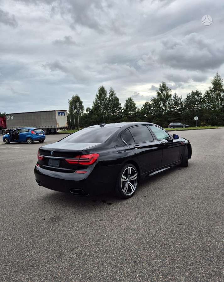 BMW 740, 3.0 l., Лимузин