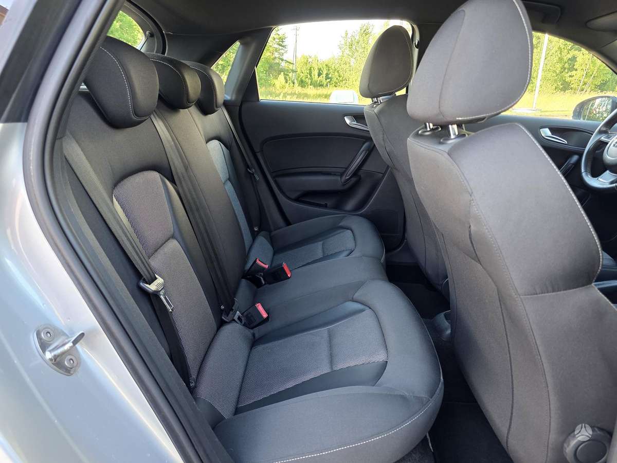 Audi A1, 1.6 l., hatchback