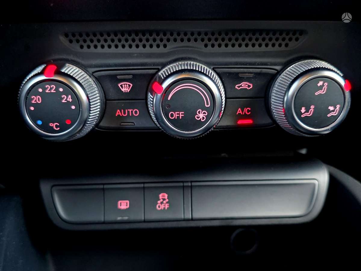 Audi A1, 1.6 l., hatchback