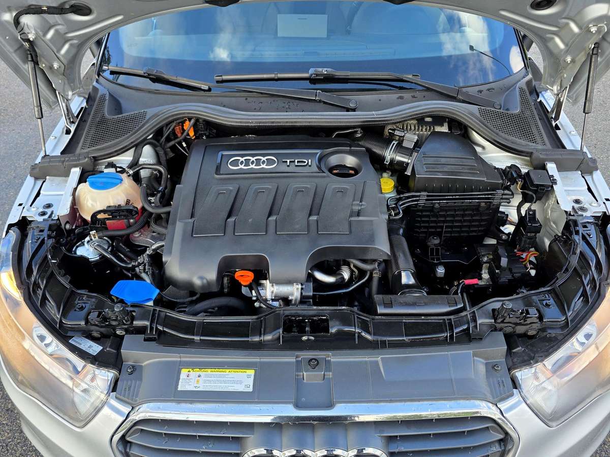 Audi A1, 1.6 l., hatchback