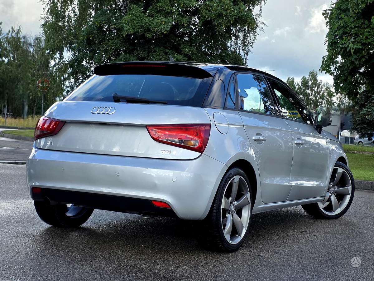 Audi A1, 1.6 l., Хэтчбек