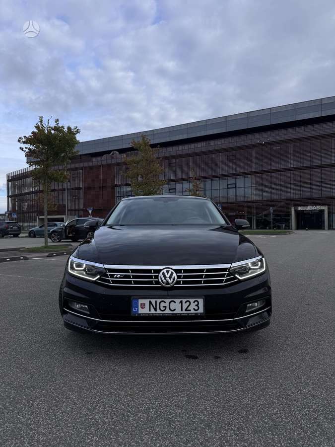 Volkswagen Passat - 2
