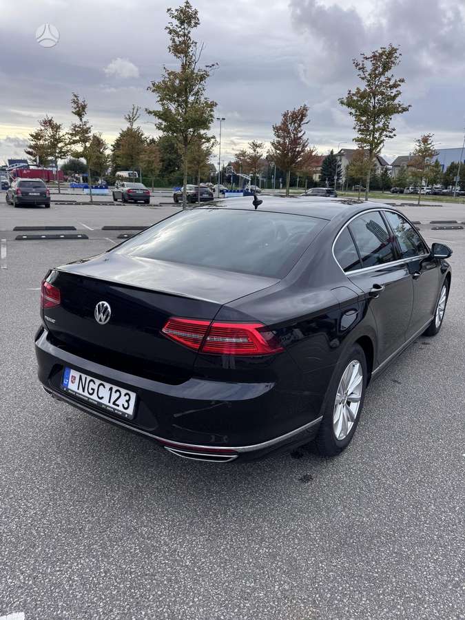 Volkswagen Passat - 6