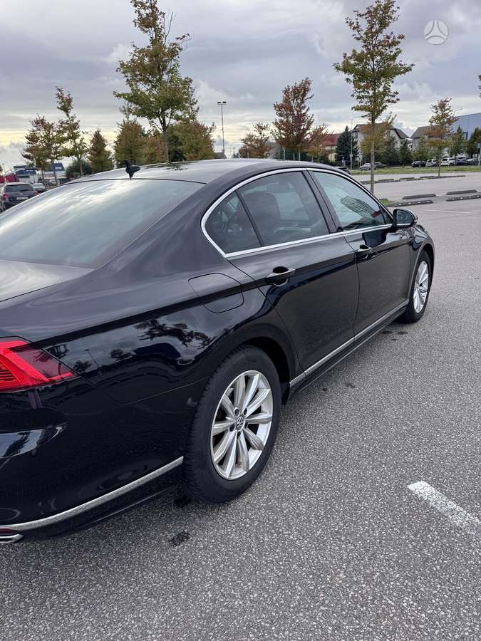 Volkswagen Passat - 7