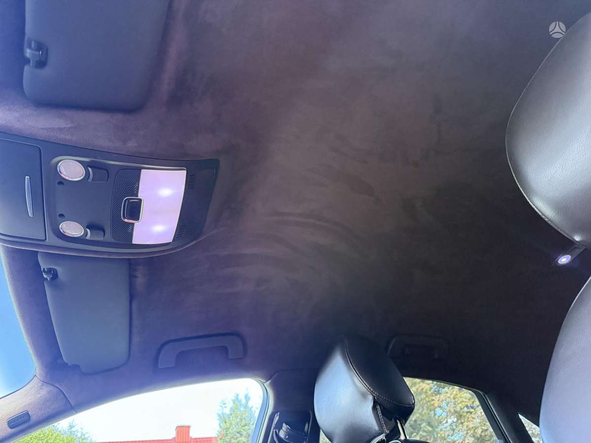 Audi A4, 2.0 l., Седан