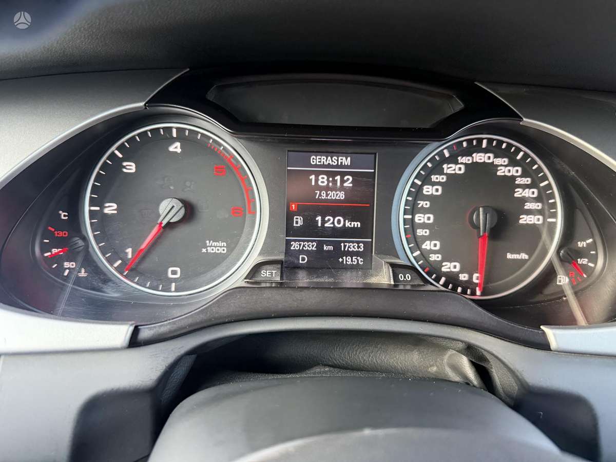 Audi A4, 2.0 l., Седан