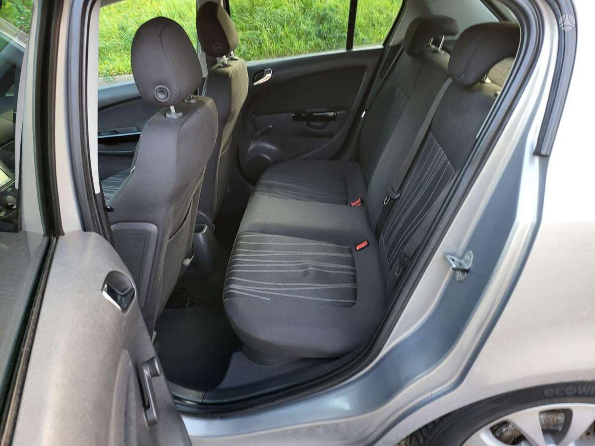 Opel Corsa, 1.2 l., Хэтчбек