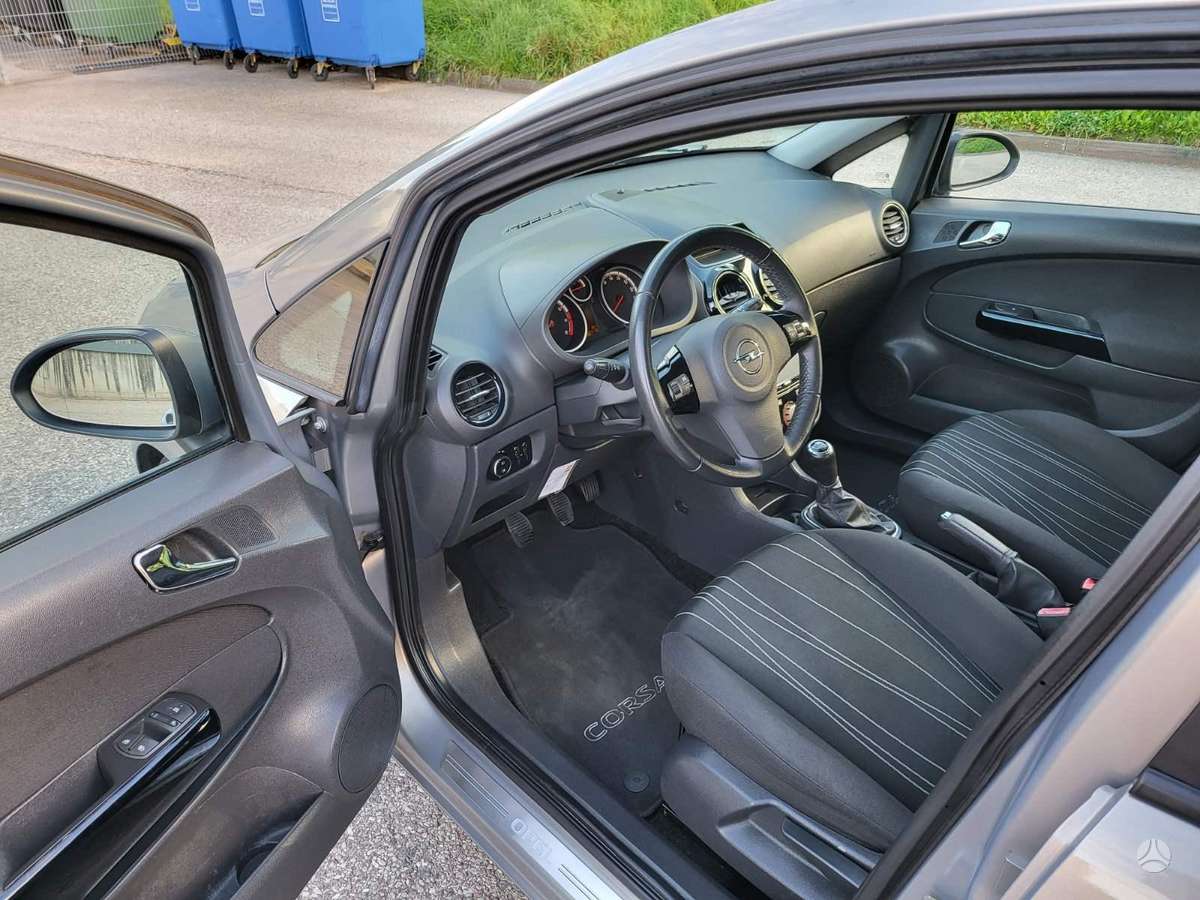 Opel Corsa, 1.2 l., Хэтчбек