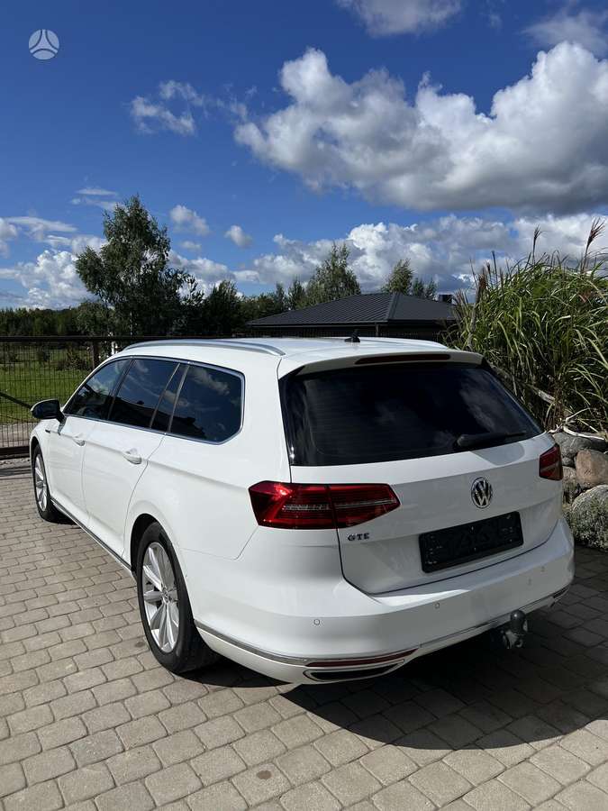 Volkswagen Passat - 3