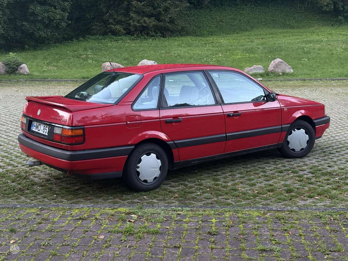 Volkswagen Passat - 3
