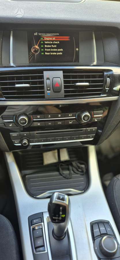 BMW X3, 2.0 l., off-road / crossover