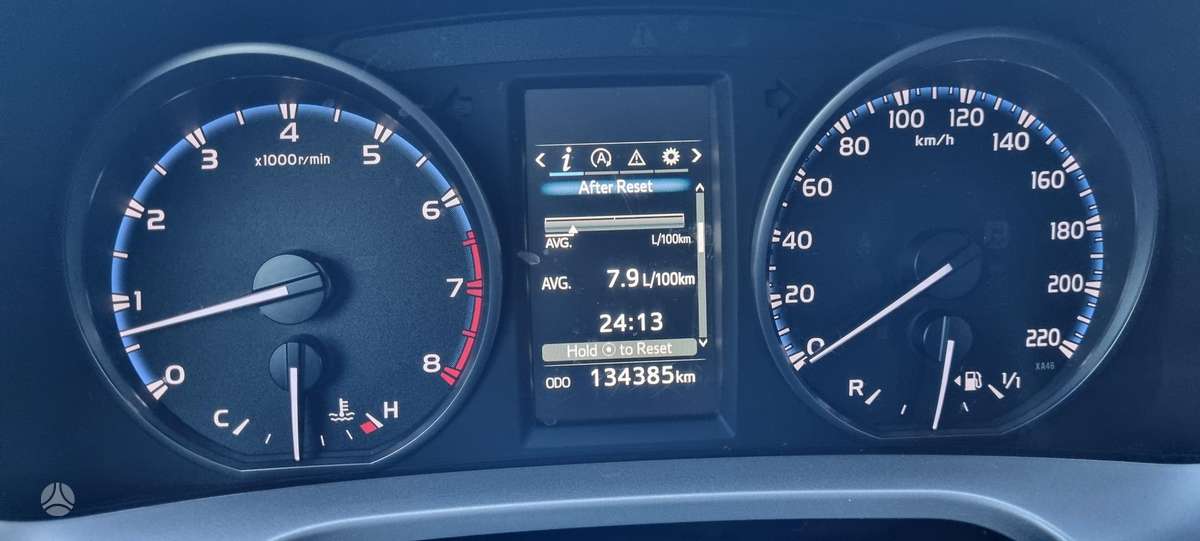 Toyota RAV4 - 7