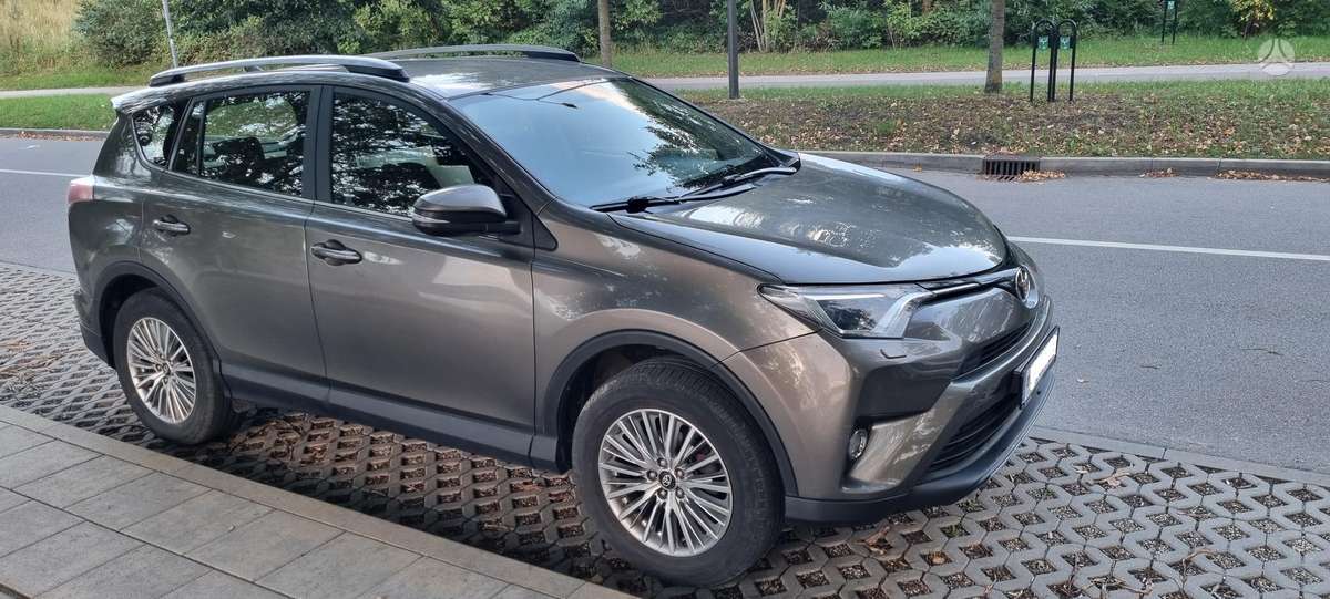 Toyota RAV4 - 4