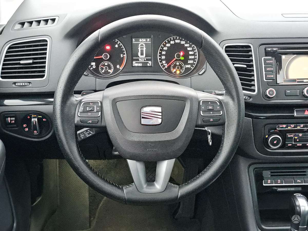 Seat Alhambra, 2.0 l., Минивэн