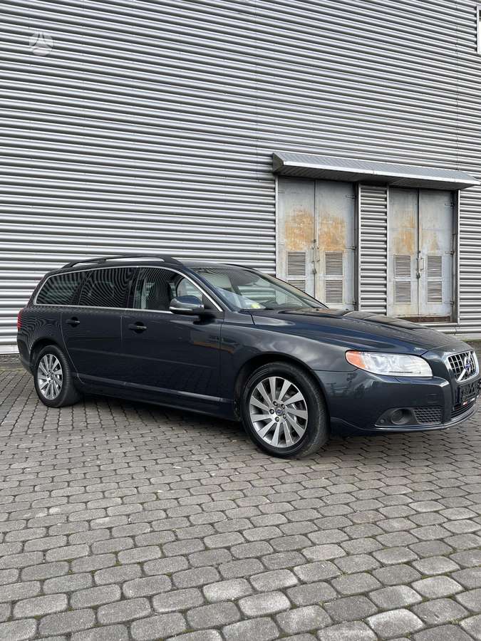 Volvo V70, 2.0 l., Универсал