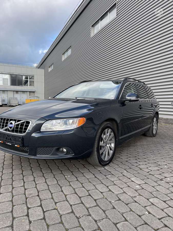 Volvo V70, 2.0 l., Универсал