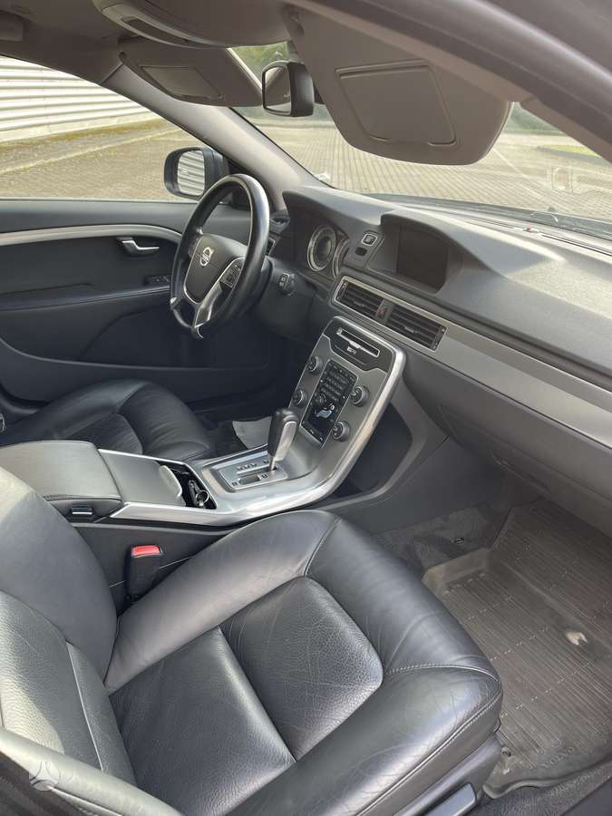 Volvo V70, 2.0 l., Универсал