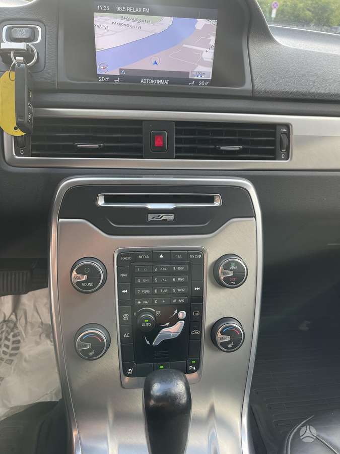 Volvo V70, 2.0 l., Универсал
