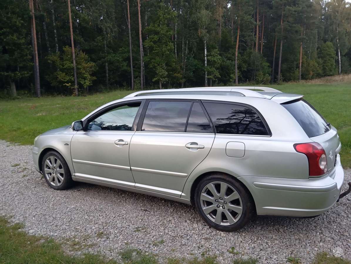 Toyota Avensis - 6